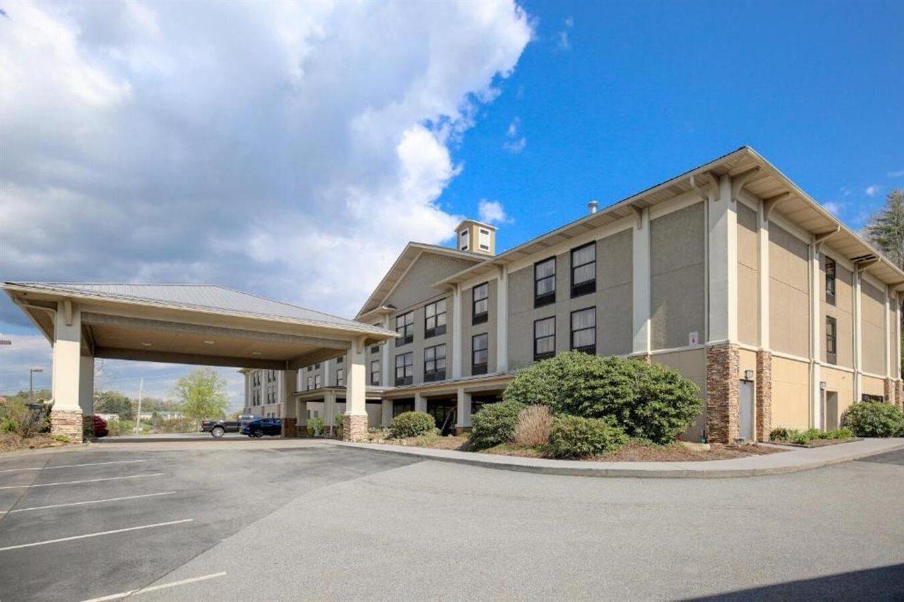 Quality Inn & Suites Boone - University Area Exterior foto