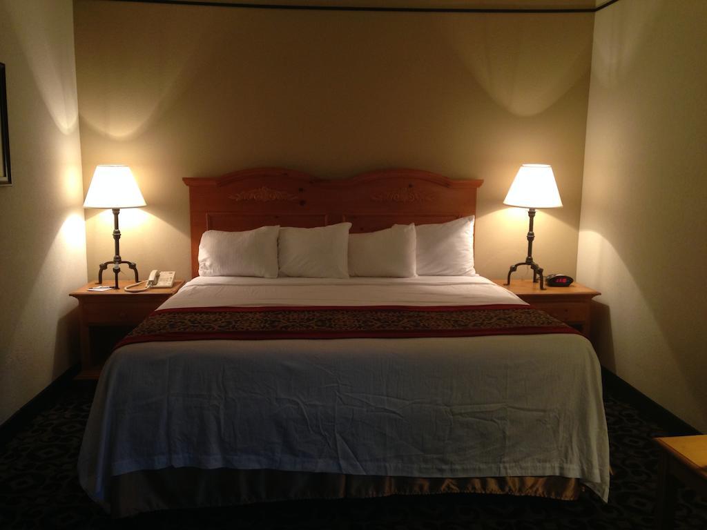 Quality Inn & Suites Boone - University Area Zimmer foto